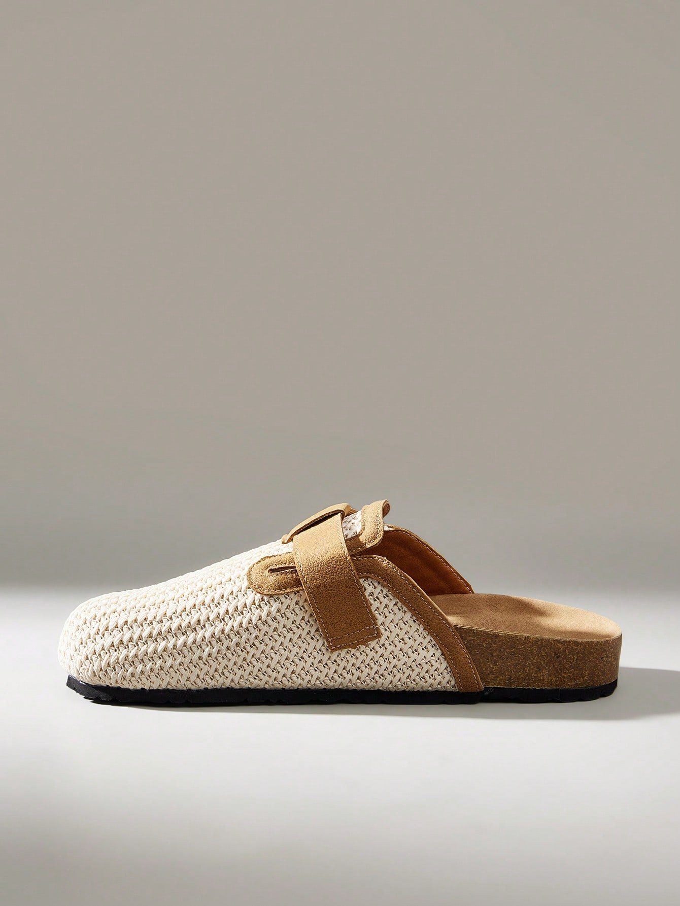 Ladies Straw Color Cork Bottom Matching Closed Toe Mop
