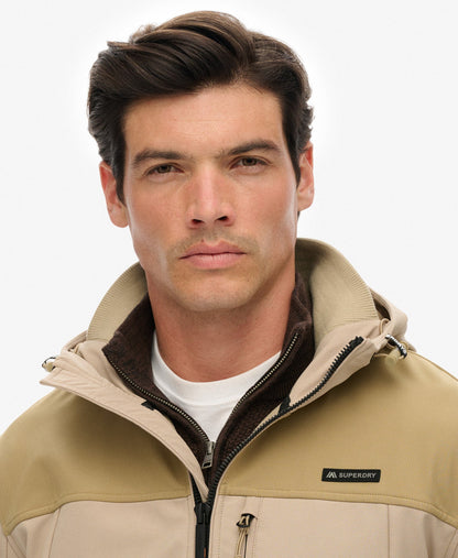 Hooded Softshell Tech Trekker | City Sand