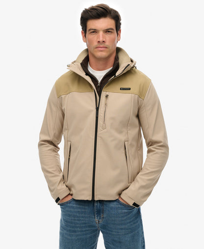 Hooded Softshell Tech Trekker | City Sand